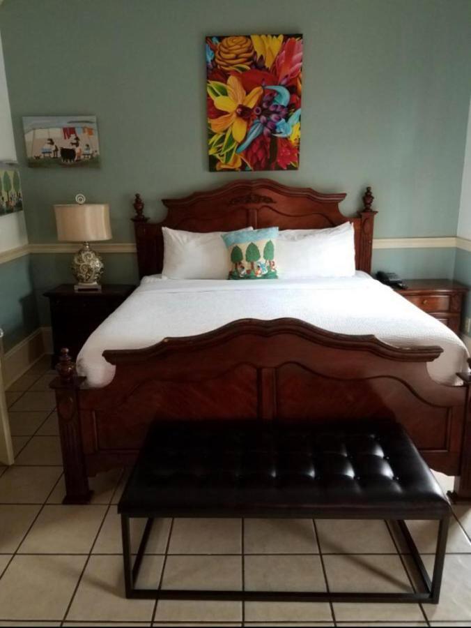 Frenchmen Hotel نيو أورلينز المظهر الخارجي الصورة